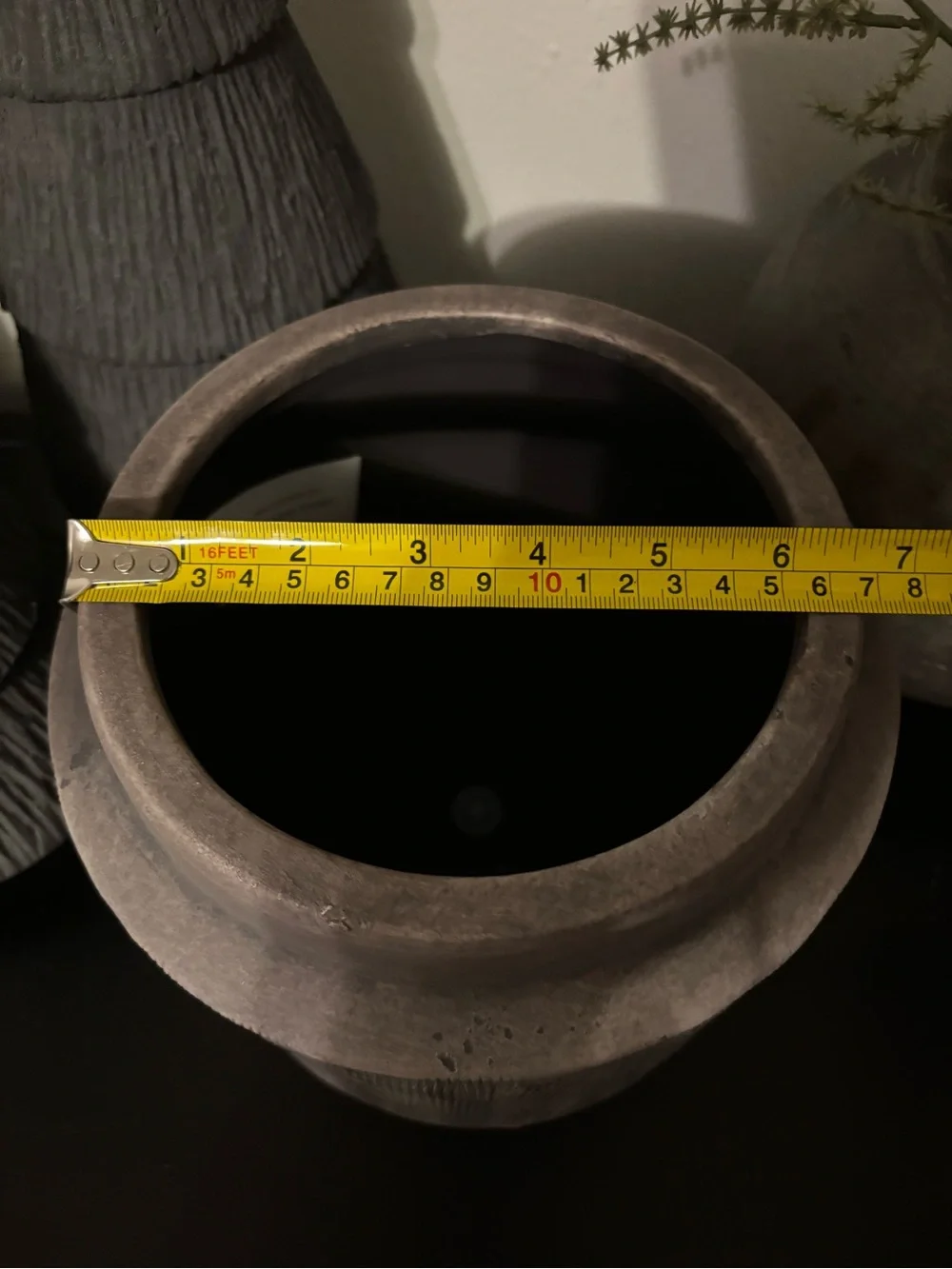 N/A neutral gray